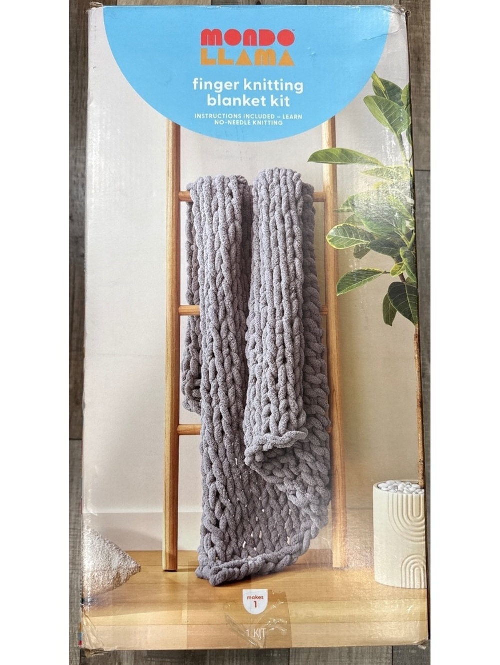 Mondo Llama Large Knit Blanket Craft Kit